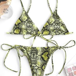 Sexig mikrobikini 2024 Kvinna baddräkt thong badkläder kvinnor halter bikinis set kvinnlig baddräkt strand slitage orm tryck biquini