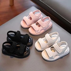 Sandalen Baby Boy Schuhe Sommer bequeme Jungen und Mädchen Sport Schuhe Kinder Strand Sandalen erste Wanderer Kleinkind Mädchen Sandalen Y240515