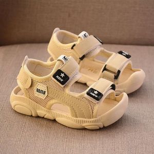 2024 Children Boys Soft Soles Beach Shoes Male Baby Baotou Anti-kick Children's Princepard Summer Sandals L2405