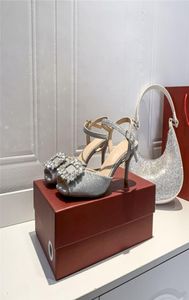 2022 مصممين فاخرة لباس أحذية امرأة الكعوب راينستون مربعة صندل مشبك صلبة ألوان الخنجر السمكة الفم مع الحذاء BO2985138