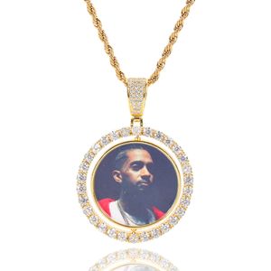 Designer Necklace Hip Hop Memory Rotatable Double sided Circular Photo Pendant with Micro Set Zircon Trendy Photo Frame Necklace Designer.