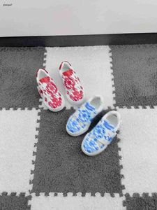 Topp Kids Sneakers Symmetric Floral Print Baby Casual Shoes Storlek 26-35 Varumärkesförpackning Högkvalitativ Girls Designer Shoes 24 May