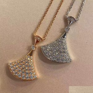 Pendant Necklaces Brand Luxury Skirt Designer For Women 18K Gold Love Heart Pink Shining Crystal Diamond Clovers Necklace Choker Chain Dhrz4