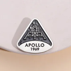 Broches Apollo 11 R Módulo 1969 Programa de aterrissagem de pinos de esmalte Rocket Broche Collection BLACH CLEM DE COLEÇÃO DO
