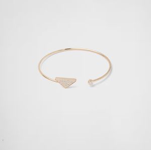 Bracciale designer gioielli di lusso per donne in acciaio in acciaio in acciaio diamante pieno oro diamante non sbiadisci mai non bracciali all'ingrosso allergico