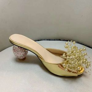 Frauen Damen 2024 Echte echte Leder-High Heels Sommersandalen Perle 3d Blume Flip-Flops Slipper-Hochzeitskleid Gladiator Schuhe Diamond Stimmzettel Größe E681