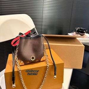 Luksurys torebki kubełkowe Projektanci torby torby sznurka hobos torba na ramię wybiegu wygląd łańcucha torebka torebka messenger kobiety torebki torebki