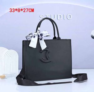 Luxus-Designer Einkaufstasche Umhängetaschen Explosive Handtaschen Einkaufskupplung Frauen Mode mit hoher Kapazität Tasche Einkaufsbeutel Doppelbuchstaben Solid Hader Taille Square Bag