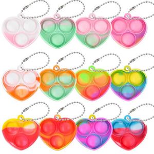Dekompressionsleksak 10 Rainbow Heart Populära Violin Toys Bubble Keychain Sensorer Stress Relief Toys Födelsedagsfest Barn Favorit Present Pinata Filler B240515