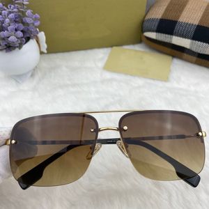 2024 Hot Salking Moda Homens Mulheres óculos de sol Glasses de sol Placa Metal Metal Frame UV400 Tons M Brand Metal Sunglass