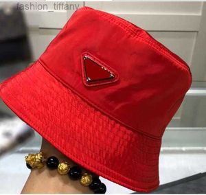 Chapéu de balde de nylon de luxo para homens e mulheres Designer de alta qualidade Ladies Mens primavera Verão Summer Colorido Celas de couro vermelho chapéus de sol novo pescador