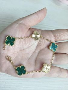 18K Gold Plated Classic Fashion Charm Bracelet Four-leaf Clover Designer Jewelry Elegant Mother-of-Pearl Bracelets For Women and Men High Quality