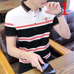 Men's t-shirt trend Korean version of the self-cultivation wild thin section printed plaid fashion compassionate 210420