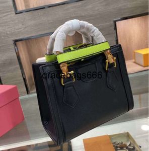 High Quality Designer Bag Womens Luxury Handbag Crossbody Classic Bamboo Joint Multi Color Optional Wallet