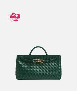 Designer Womens Bag East-West Andiamo BotegaVenetas Small horizontal Intrecciato leather top handle bag with sliding cross-body strap Emerald green