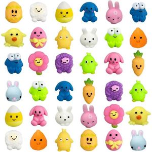 Dekompresja zabawka wielkanocna 12/36 Mini Cat Animals Kawaii Mo Squishy Toy Animal Spray Wspylający Kosz zapełniający Prezent H240516