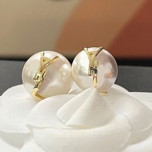 Brand Letter Stud Pearl Designer Earrings Charm Vogue Women Stainless Steel 18k Gold Plated Earring Wedding Christmas Jewelry Gift Fashion Accessory