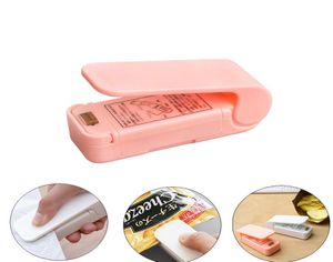 Kitchen Storage Bag Clips Portable Mini Heat Sealing Machine Small Handheld Heating Vacuum Sealer Seal Packing Plastic Bags Pink W6843644