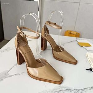 Sandaler designer Small Sandal Toe Square Solid Color Back Strap Fashion Ladies Dress Shoes äkta läder 2024 574 D 7828