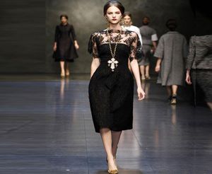 Кружевое уличное стиль высокая модная платье взлетно -посадочной полосы Элегантное женское платье знаменитости F0198 Черное плечо с коротким рукавом3205880