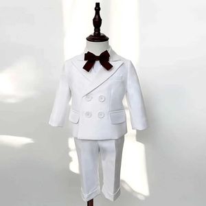Zestawy odzieży biały garnitur dla małego chłopca 9 miesięcy do 4 lat Dzieci Blazer Spodnie z paskami 3 szt. Zestaw ubrania