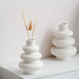 Вазы кружкой формы керамическая белая ваза европейский творческий усовершенствованный чувство домашнего украшения искусство цветочное аранжировщик