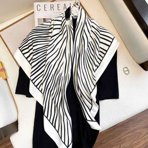 Банданас Durag Fashion Kerchief Silk Satin Seck Share Scarf Женщины с печатными повязкой женской женской 90x90 см. SHLS и WRS SARFFE J240516