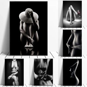 モダンな黒と白のヌードアートポスター印刷セクシーな女の子ワイングラスウォールアートキャンバス写真ベッドルームバスルームホームデコレーション