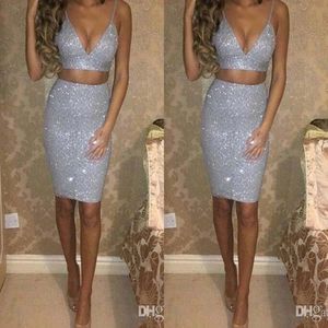 Bling Bling Silver Two Piece Cocktail Party Dresses Spaghetti Stems PEBLED KORT PROM Dresses Formell aftonklänning Keen Längd V Neck 264Q