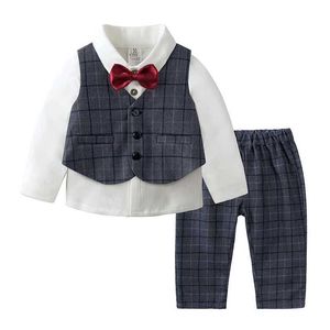 Set di abbigliamento 2023 Nuovi bambini per bambini autunnali bambini ragazzi da gentiluomo camicia da gentiluomo +pantaloni +gilet infantili set formali abiti per bambini 3 pezzi y240515