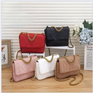 2022 Brand Designer Women Fashion Messenger Bags Korean Wide Occiglia a tracolla stampato Bages di grande capacità Bagi popolari Natale 230e