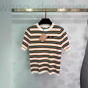 Projektowanie koszulki damskiej Summer New MIU elegancki styl minimalistyczny mody kontrastowy kolorowy pasek haftowany okrągły szyję Krótkie rękawy Adq8