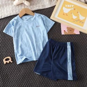 衣料品セットチャイルドレンズ夏のクイック乾燥換気ネット2 Tシャツ+パンツスポーツウェア18m-11歳の男の子と女の子のファッション服パジャマ服wx