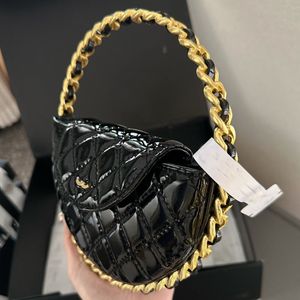 Real leather Woman Women luxurys Designers bags Shoulder bag Handbags Metal Chain Bag Clutch Flap crossbody Wallet lady clutch Fortune bag Metal ring handle bag 16m