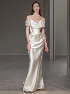 2024 Satin weiße Meerjungfrau Brautkleider Frauen elegant schiere langen Schulter -Brautkleider Spitzen Country -Kleid zweite Empfangskleid Luxus Hochzeitskleid für Braut