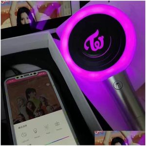 Светодиодная восточная игрушка дважды Lightstick Toys с подарками Momo P Colls Ver.2 Bluetooth корейская команда Candy Bong Z Stick Light Mlass Kpop Del Del Dhkc4