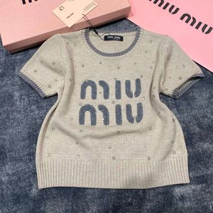 Malhas femininas tees mm Família Novo pulôver de diamante de unhas completo suéter de manga curta para toalhas de toalhas bordadas de moda de moda versátil de malha de malha