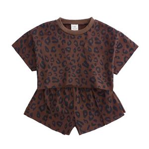 衣類セット夏の女の赤ちゃんの服セットファッションヒョウ印刷Tシャツとショーツスーツ子供トップボトム2ピース衣装トラックスーツY240515