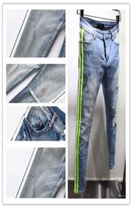 Новейшие прибытия мужские джинсы Классическая белая полоса мода Off Straight Fit Biker Designer Men Jeans Broken Hole Stripes Top Caffice 5597546