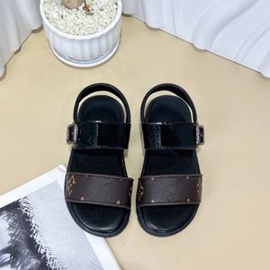 Mode barn designer skor klassiska sandaler andningsbara barn promenader flickor utomhus casual skor barn namn märke skor