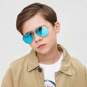 Klasyczne dzieci spolaryzowane okulary przeciwsłoneczne moda dzieci pilot Sun Metal Frame Dziewczyny na świeżym powietrzu Goggle okulary UV400 L2405