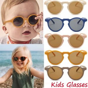 Vintage okrągłe ochrona przed słońcem na świeżym powietrzu Dziewczęta akrylowe okulary przeciwsłoneczne UV400 Dzieci okulary Nowe modne okulary dzieci L2405