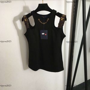 Designer Vest Women Brand Clothing Womens Summer Top Fashion Chain Decoration Ladies Sleeveless T Shirt Girl Belt Shoulder Strap Vest 16 maj