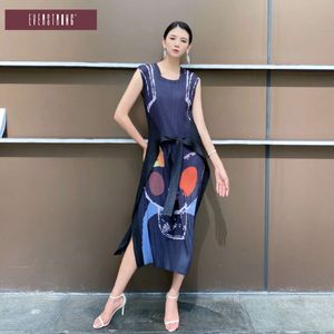 Lanxin Pleated Summer New Light Mature Cartoon Print Mid length Dress Lace Loose Split Square Neck