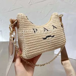 2024 Straw Bags nylon axelväskor hobos handväskor kedja purses designer crossbody baguettes lady små hobos underarm väska kvinna kedja baguetter små totes