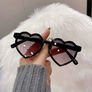 Children's Heart-shaped Sunglasses Kids Retro Cute Pink Love Sun Glasses Frame Fashion New Girls Boys Baby UV400 Eyewear