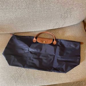 Bolsas de viagem de bolsas de viagem para mulheres para mulheres de folga grande bolsa de nylon Mulheres 2024 embreagem de couro de mochila na bagagem masculina bolas de basquete claras bolsa ll2r