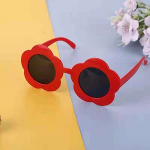 New Children's Flower Frame Sunglasses Girl Brand Designer Fashion Sun Glasses Baby Outdoor Sunshade Eyewear UV400 Gafas De Sol