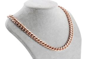 Kedjor Men039S Curb Cuban Necklace Chain Rose Gold rostfritt stål halsband accesorier för män kvinnor punk mode smycken cust2687768