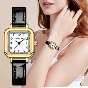 Нарученные часы Sanda 1120 New Fashion Quartz Sporty Elegant Design Mini Dial Водонепроницаемый кожаный бизнес подарки женские моделируемые watchl2304